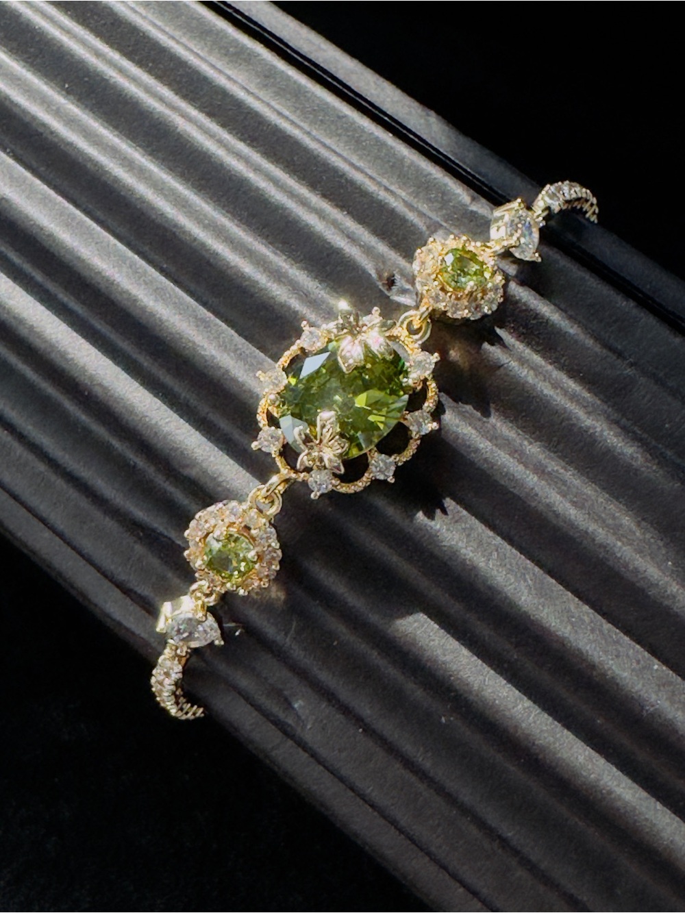 Elegant Green Crystal Gold Bracelet - Women Jewelry
